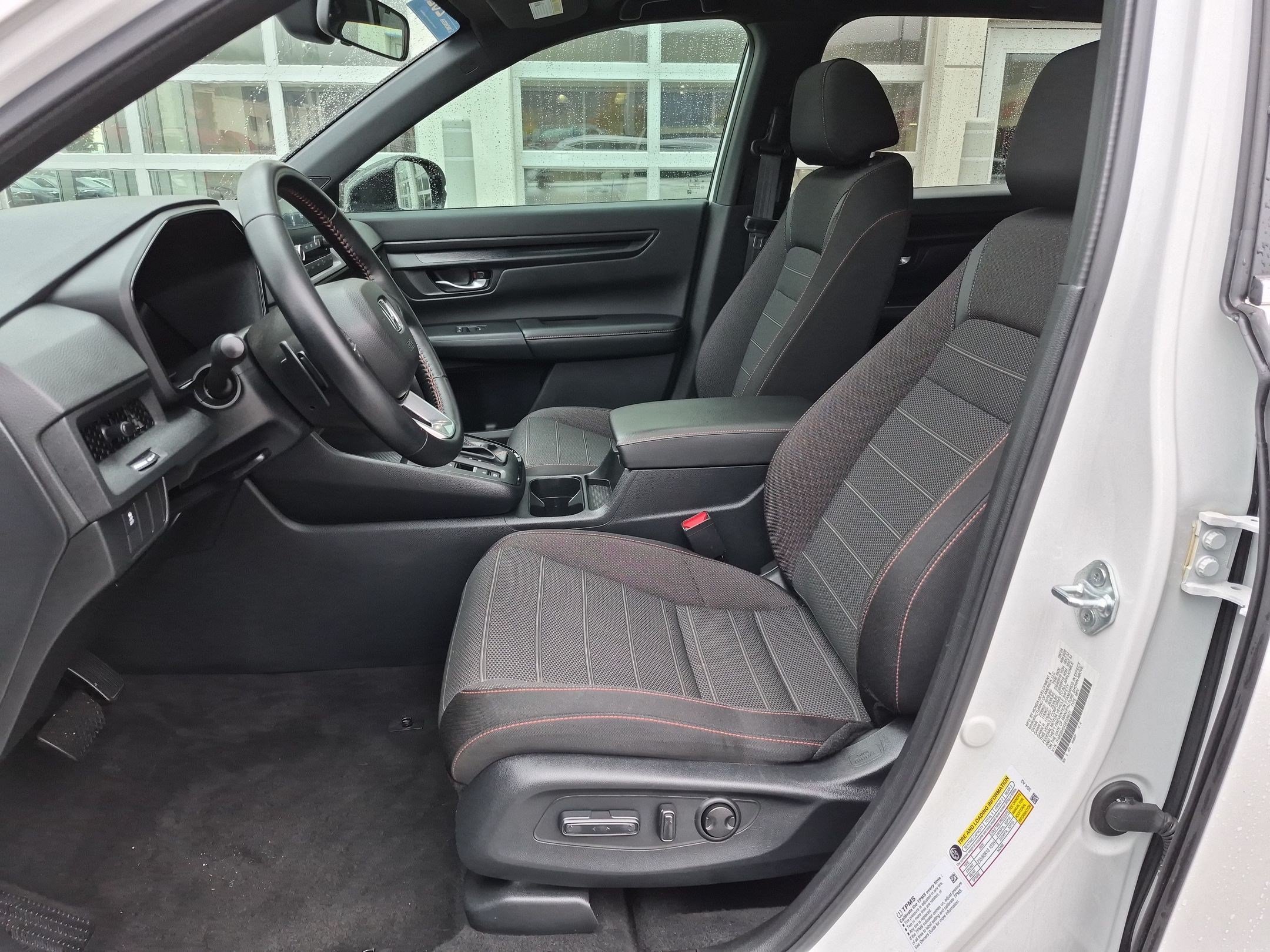 Used 2025 Honda CR-V Sport image 18