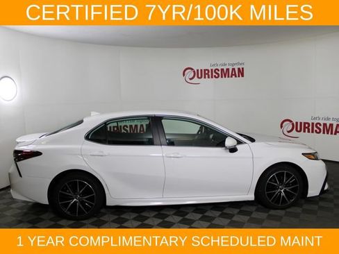 Used 2023 Toyota Camry SE FWD image 8