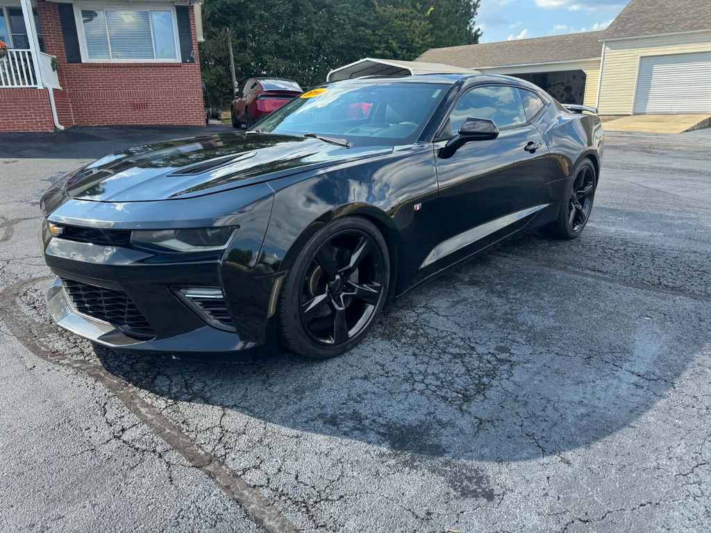 Used 2016 Chevrolet Camaro SS RWD image 1