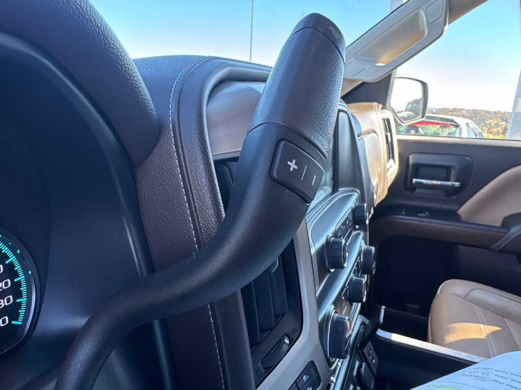 Used 2018 GMC Sierra 1500 Denali w/ Denali Ultimate Package AWD/4WD image 12