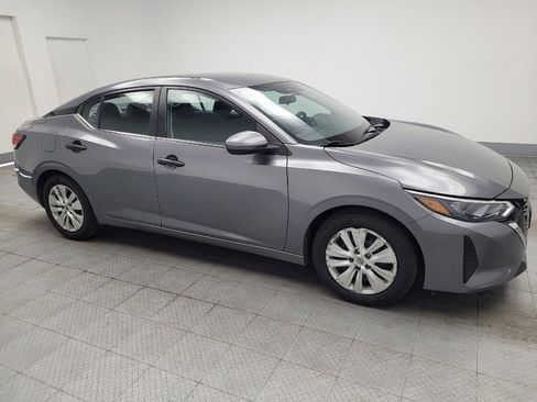 Used 2024 Nissan Sentra S FWD image 11