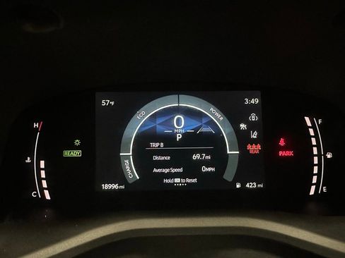 Used 2025 Toyota Camry LE image 23