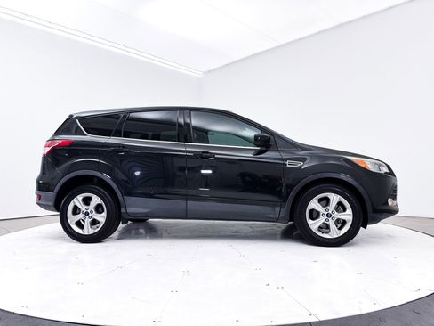 Used 2015 Ford Escape SE image 33