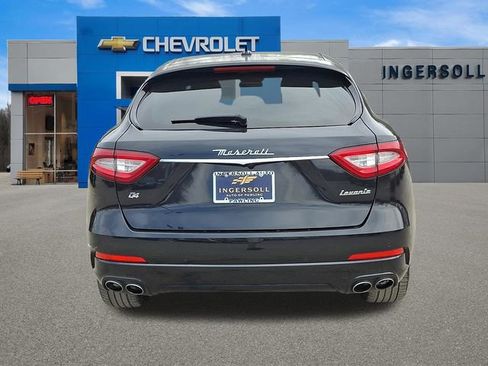 Used 2020 Maserati Levante image 26