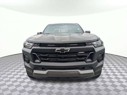 Used 2024 Chevrolet Colorado Trail Boss w/ Technology Package AWD/4WD image 7