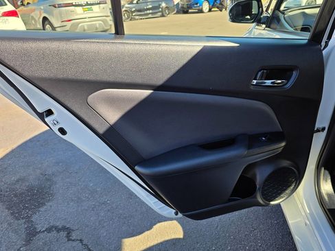 Used 2017 Toyota Prius Four Touring w/ Carpet Mat Package image 21