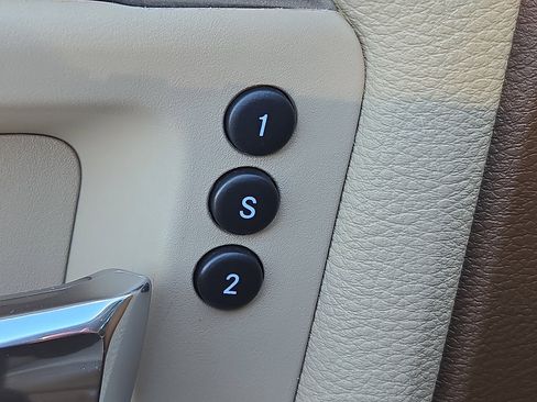 Used 2023 RAM 3500 Laramie image 12