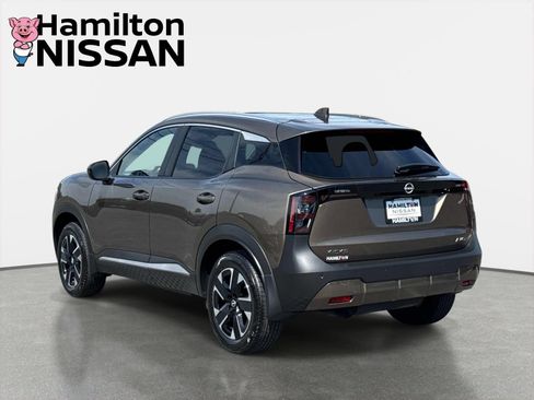 Certified 2025 Nissan Kicks SV w/ SV Premium Package AWD/4WD image 4