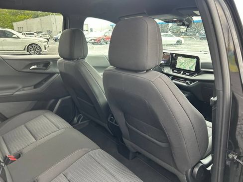 Used 2026 Chevrolet Equinox LT AWD/4WD image 37