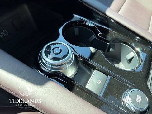 New 2026 Ford Explorer Platinum image 26