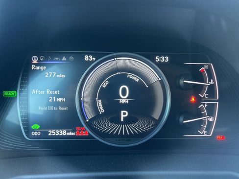 Used 2021 Lexus ES 300h w/ Premium Package image 12