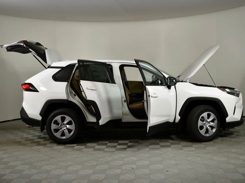 New 2025 Toyota RAV4 LE image 8