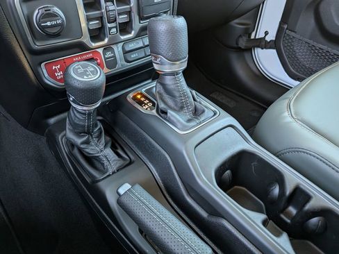 New 2026 Jeep Gladiator Mojave image 24