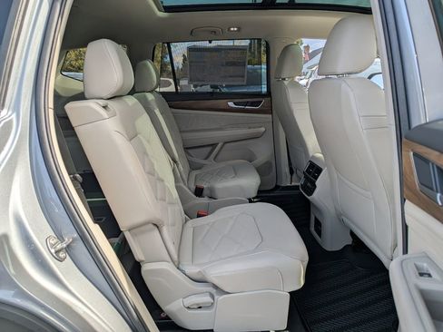 New 2026 Volkswagen Atlas SE image 36