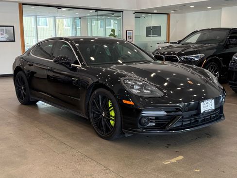 Used 2019 Porsche Panamera Turbo S image 2