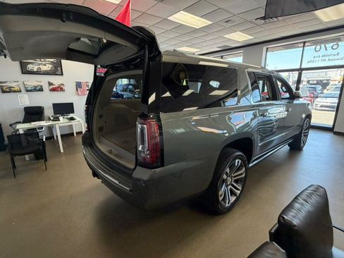Used 2018 GMC Yukon XL Denali AWD/4WD image 31