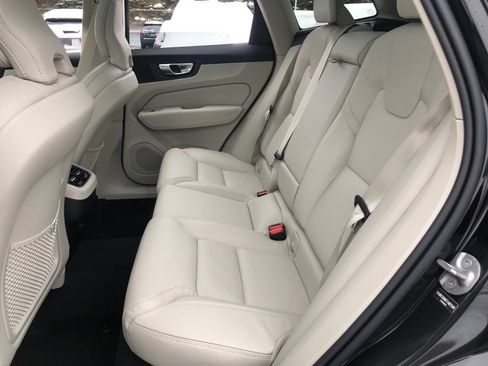 New 2026 Volvo XC60 B5 Ultra w/ Protection Package Premier image 34