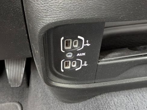 Used 2024 RAM 2500 Big Horn AWD/4WD image 24