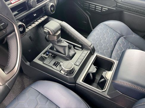 New 2026 Toyota 4Runner 4WD image 10