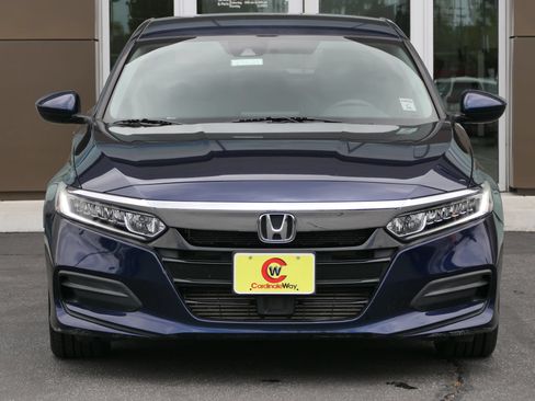 Used 2018 Honda Accord LX image 8
