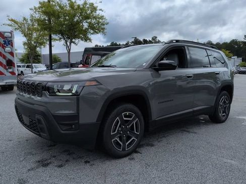 New 2026 Jeep Cherokee Laredo AWD/4WD image 7