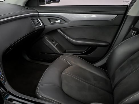 Used 2013 Cadillac CTS V image 37