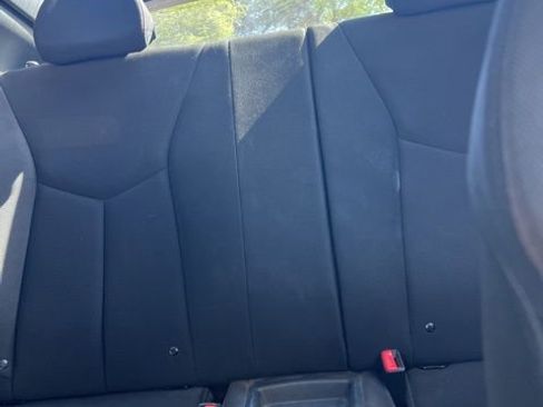Used 2016 Hyundai Veloster FWD image 21