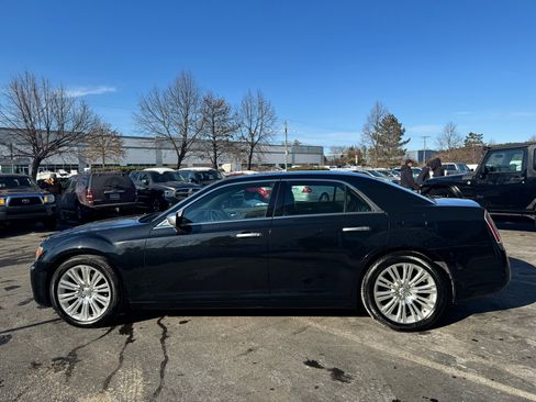 Used 2013 Chrysler 300 C w/ Beats Audio Group image 8