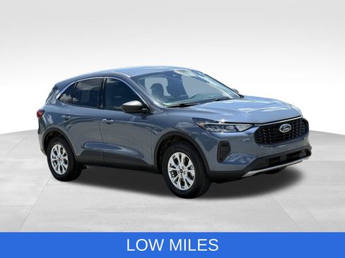 Used 2024 Ford Escape Active AWD/4WD image 12