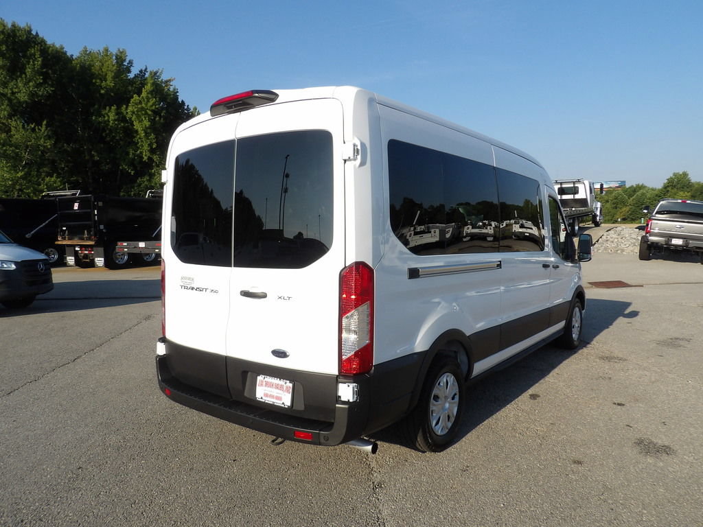 Used 2025 Ford Transit 350 XLT RWD image 7