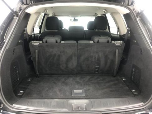 Used 2020 Nissan Pathfinder SV image 23