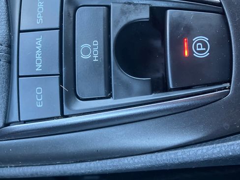 Used 2023 Toyota Camry XSE image 27