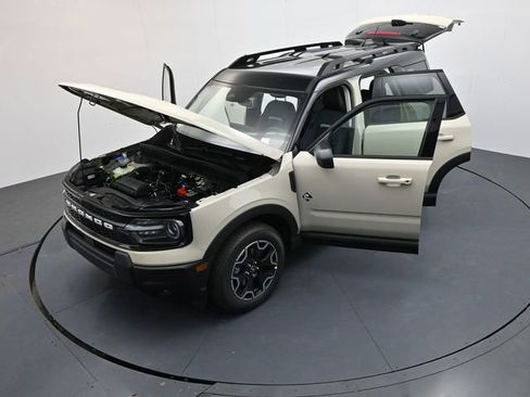 New 2025 Ford Bronco Sport Outer Banks AWD/4WD image 35
