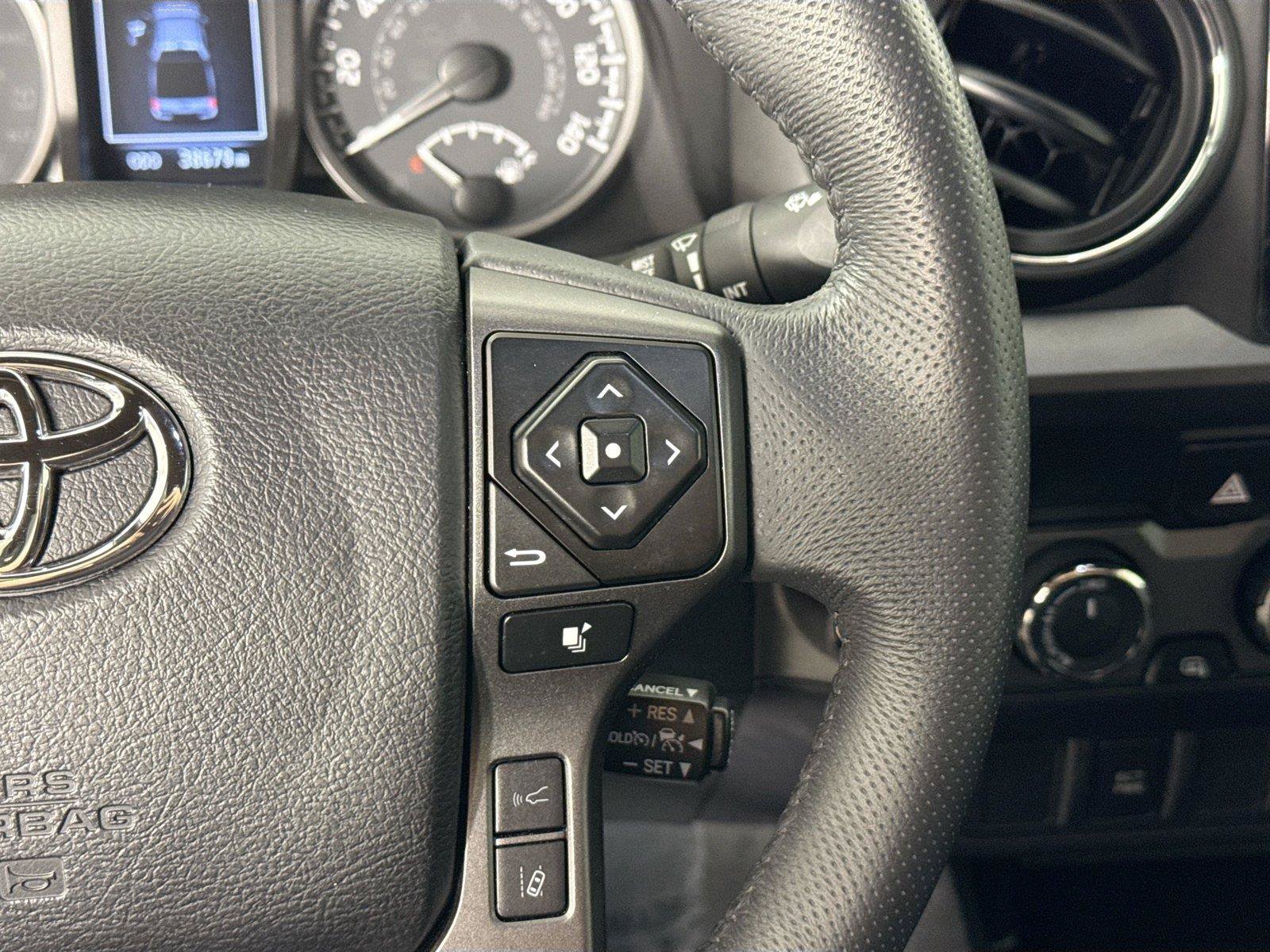 Certified 2023 Toyota Tacoma TRD Off-Road AWD/4WD image 16