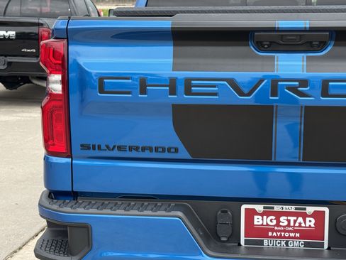 Used 2023 Chevrolet Silverado 1500 RST w/ Rally Edition AWD/4WD image 11
