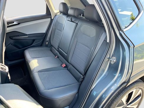 Used 2022 Volkswagen Taos SE image 23