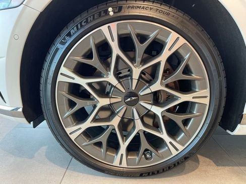 New 2025 Genesis G90 3.5T AWD/4WD image 7