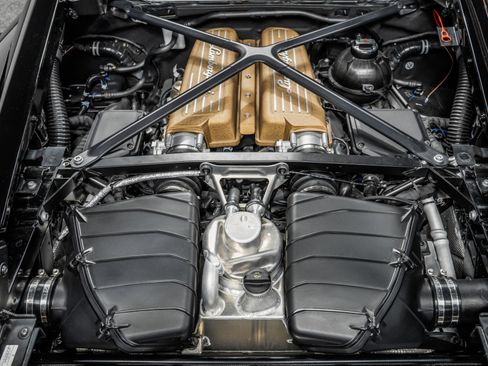 Used 2021 Lamborghini Huracan STO image 13