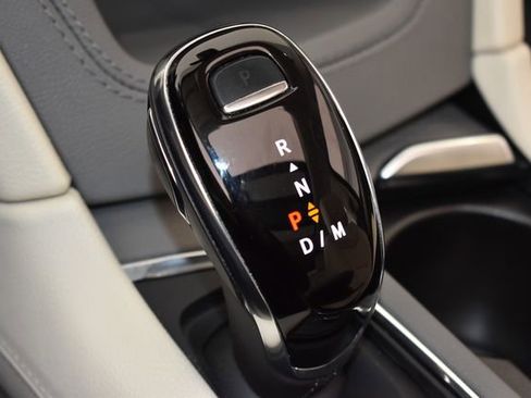 Used 2022 Cadillac XT5 Premium Luxury w/ LPO, Floor Liner Package image 33