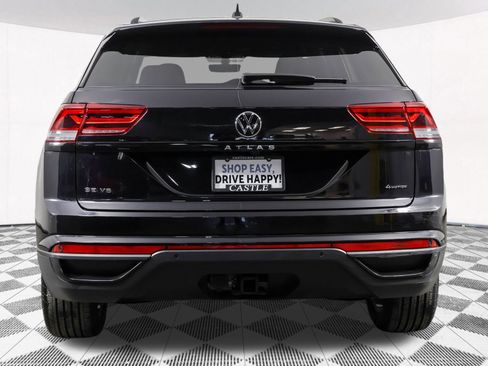 Certified 2023 Volkswagen Atlas Cross Sport SE w/ Black Wheel Package AWD/4WD image 16