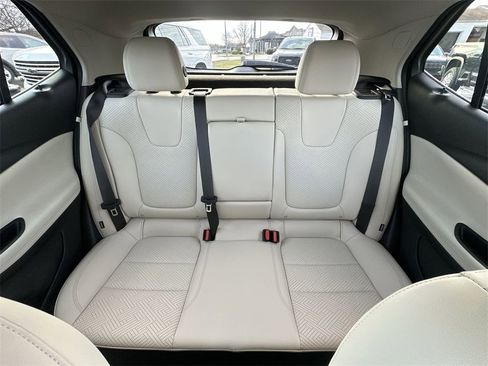 Used 2021 Buick Encore GX Essence w/ Advanced Technology Package image 22