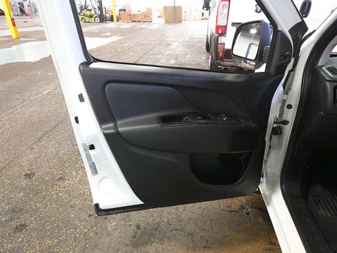 Used 2018 RAM ProMaster City Tradesman image 7