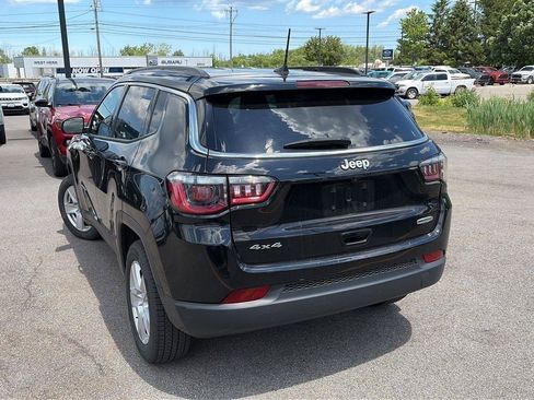 Used 2022 Jeep Compass Latitude w/ Convenience Group AWD/4WD image 92