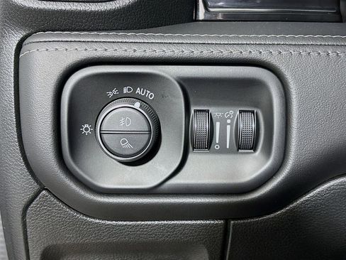 Used 2022 RAM 1500 Limited w/ Body-Colour Bumper Group AWD/4WD image 12