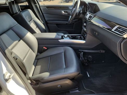 Used 2014 Mercedes-Benz E 250 BlueTEC Sedan image 26