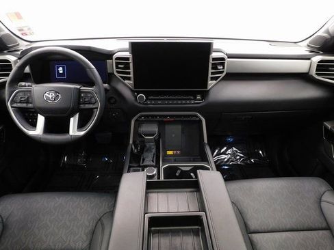 Used 2025 Toyota Tundra Limited image 25