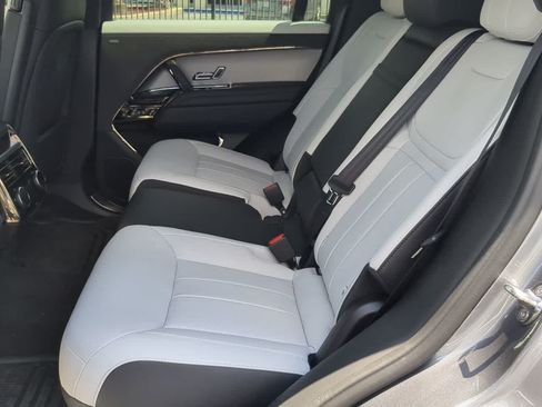 Certified 2025 Land Rover Range Rover Sport Dynamic SE AWD/4WD image 19