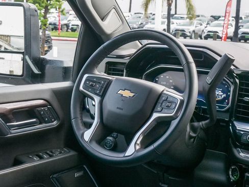 Used 2024 Chevrolet Silverado 2500 LTZ w/ LTZ Convenience Package image 14