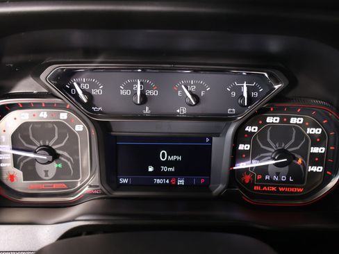 Used 2021 GMC Sierra 1500 SLT AWD/4WD image 4