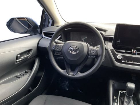 Used 2025 Toyota Corolla LE w/ LE Premium Package FWD image 9